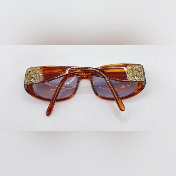 Vera Vera V255 Brown Oval Sunglasses Frames Only - Picture 4 of 8